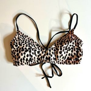 ✨ 3/$30 Xhilaration/Target Large Bikini Top with Removable Pads and Corset Back